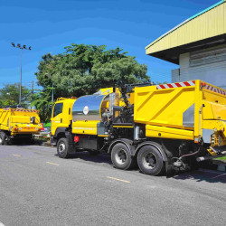 Mise en service de deux enduiseurs sur chantier en Asie